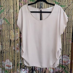 ♥️Michelle tan women’s blouse